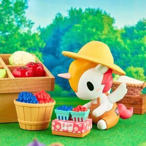 tokidoki Fresh Berry Stand Unicorno from Farmers Market Unicorno Series